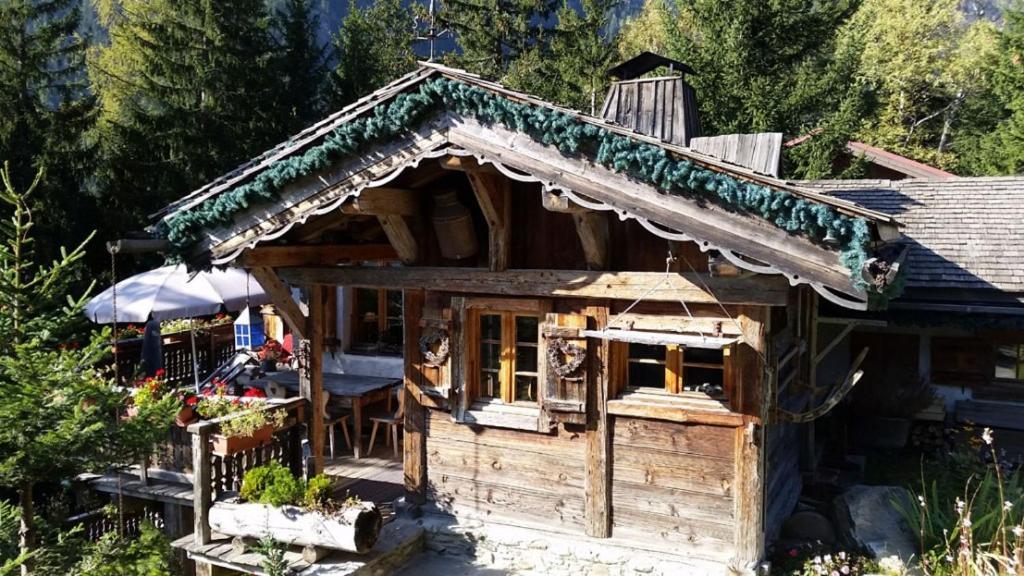 Hotel Les Chalets De Philippe Avec Jacuzzis Privatifs Chamonix Exterior foto